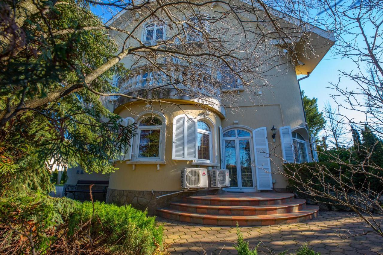 Villa Rosa Hajduszoboszlo Exterior photo